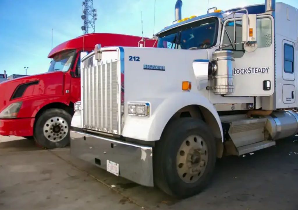 Maintaining the Kenworth T880: Body Repair Techniques and Materials